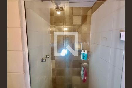 Apartamento à venda com 117m², 3 quartos e 2 vagasSuíte banheiro