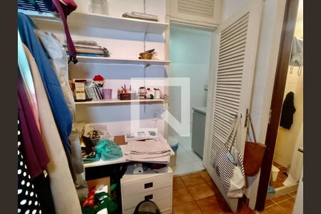 Apartamento à venda com 117m², 3 quartos e 2 vagasQuarto serviço