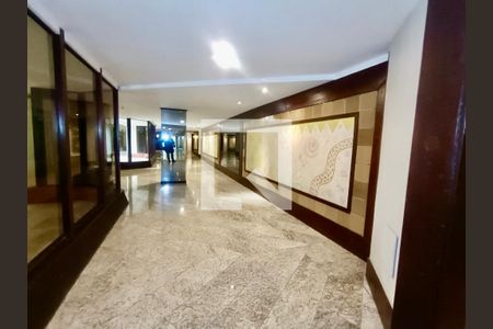 Apartamento à venda com 117m², 3 quartos e 2 vagasPortaria