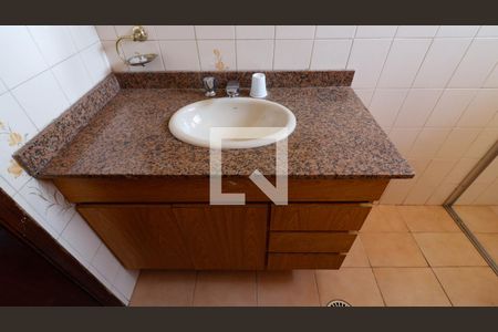 Casa para alugar com 290m², 4 quartos e 8 vagas Casa para alugar com 290m², 4 quartos e 8 vagasBanheiro 1