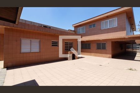 Casa para alugar com 290m², 4 quartos e 8 vagas Casa para alugar com 290m², 4 quartos e 8 vagasQuintal