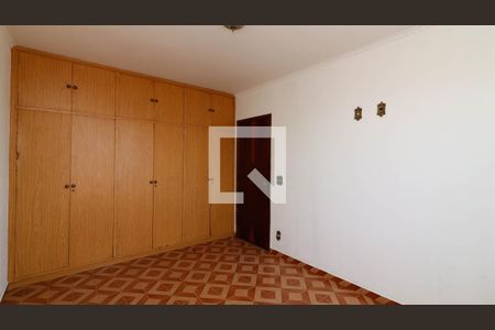 Casa para alugar com 290m², 4 quartos e 8 vagas Casa para alugar com 290m², 4 quartos e 8 vagasQuarto 4