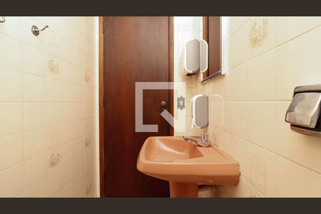 Casa para alugar com 290m², 4 quartos e 8 vagas Casa para alugar com 290m², 4 quartos e 8 vagasBanheiro 3
