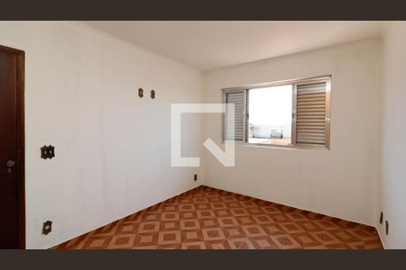Casa para alugar com 290m², 4 quartos e 8 vagas Casa para alugar com 290m², 4 quartos e 8 vagasQuarto 4