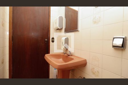 Casa para alugar com 290m², 4 quartos e 8 vagas Casa para alugar com 290m², 4 quartos e 8 vagasBanheiro 3