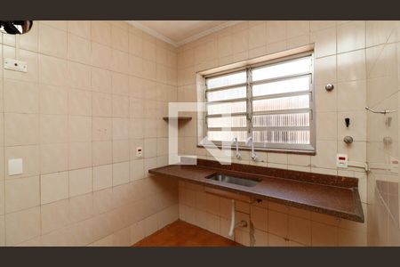 Casa para alugar com 290m², 4 quartos e 8 vagas Casa para alugar com 290m², 4 quartos e 8 vagasCozinha