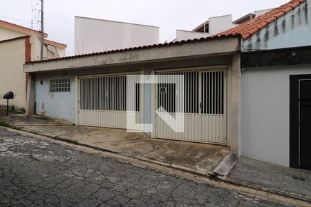 Casa à venda com 150m², 3 quartos e 4 vagasFachada