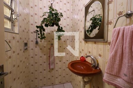 Casa à venda com 150m², 3 quartos e 4 vagasBanheiro 1