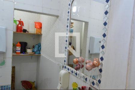 Casa de condomínio à venda com 276m², 3 quartos e 2 vagasBanheiro do Corredor