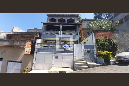 Casa de condomínio à venda com 276m², 3 quartos e 2 vagasFachada 