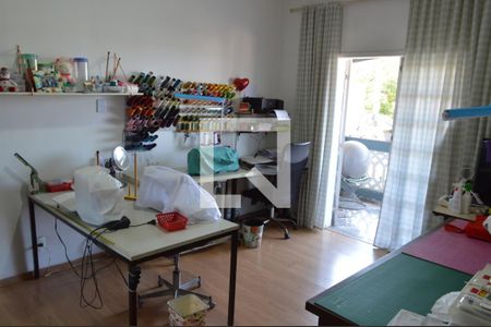 Casa de condomínio à venda com 276m², 3 quartos e 2 vagasQuarto 2