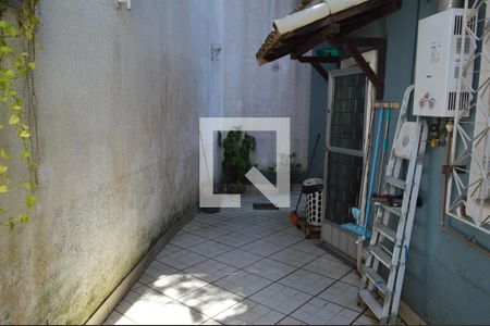 Casa de condomínio à venda com 276m², 3 quartos e 2 vagasCorredor