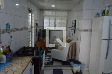 Casa de condomínio à venda com 276m², 3 quartos e 2 vagasSaleta 