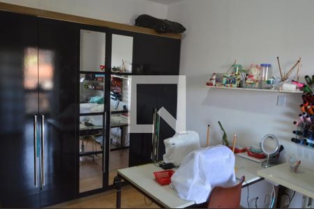 Casa de condomínio à venda com 276m², 3 quartos e 2 vagasQuarto 2