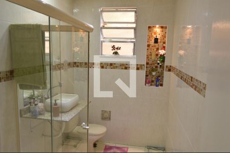 Casa de condomínio à venda com 276m², 3 quartos e 2 vagasBanheiro 