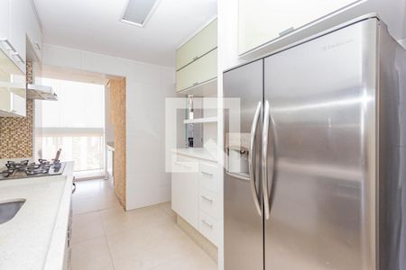 Cozinha de apartamento para alugar com 3 quartos, 222m² em Vila Gumercindo, São Paulo