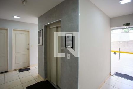 Apartamento à venda com 57m², 2 quartos e 1 vagaHall de entrada