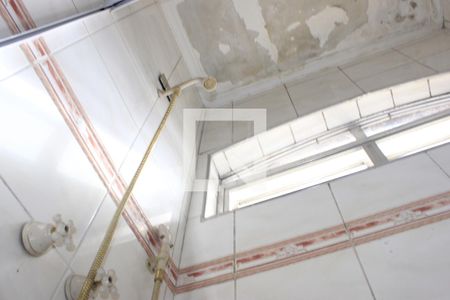 Casa à venda com 350m², 4 quartos e 6 vagasSuíte