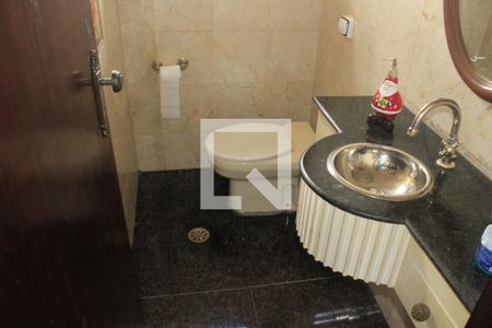 Casa à venda com 350m², 4 quartos e 6 vagasLavabo