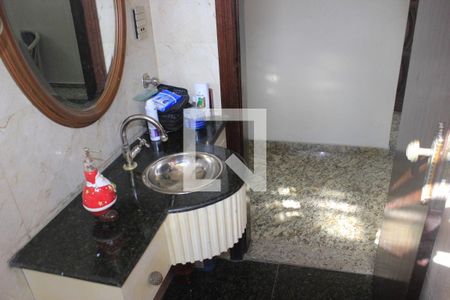 Casa à venda com 350m², 4 quartos e 6 vagasLavabo