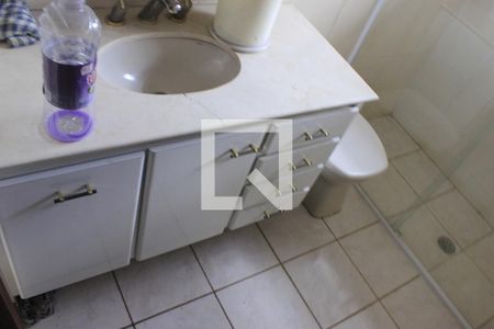 Casa à venda com 350m², 4 quartos e 6 vagasBanheiro 2