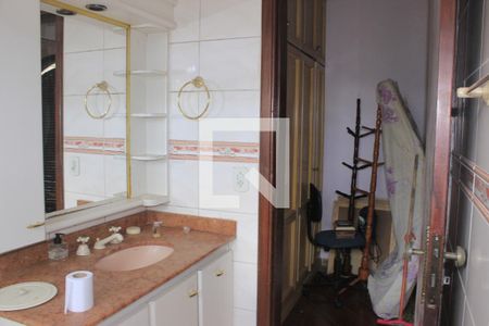 Casa à venda com 350m², 4 quartos e 6 vagasSuíte