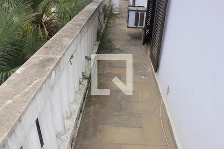 Casa à venda com 350m², 4 quartos e 6 vagasVaranda dos quartos