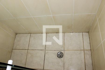 Casa à venda com 350m², 4 quartos e 6 vagasBanheiro 2