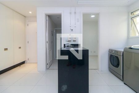 Área de Serviço de apartamento à venda com 4 quartos, 340m² em Santo Amaro, São Paulo