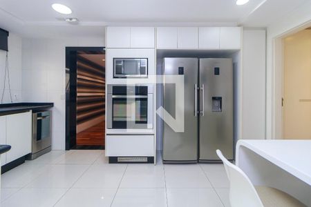 Cozinha de apartamento à venda com 4 quartos, 340m² em Santo Amaro, São Paulo