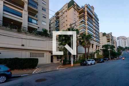Apartamento à venda com 340m², 4 quartos e 4 vagasÁrea comum - Fachada