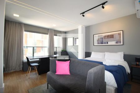 Sala/Quarto de kitnet/studio para alugar com 1 quarto, 29m² em Itaim Bibi, São Paulo