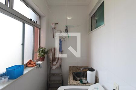 Apartamento à venda com 62m², 3 quartos e 1 vagaÁrea de Serviço