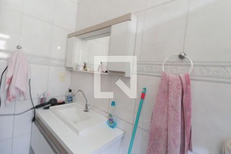 Casa à venda com 173m², 2 quartos e 2 vagasBanheiro