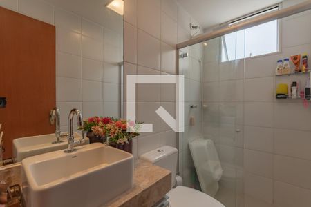 Apartamento à venda com 66m², 3 quartos e 2 vagas Apartamento à venda com 66m², 3 quartos e 2 vagasBanheiro Social