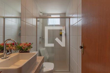 Apartamento à venda com 66m², 3 quartos e 2 vagas Apartamento à venda com 66m², 3 quartos e 2 vagasBanheiro Social