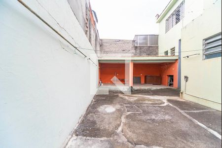 Casa à venda com 230m², 5 quartos e 2 vagasQuintal Fundos