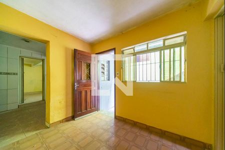Casa à venda com 230m², 5 quartos e 2 vagasSala casa 3