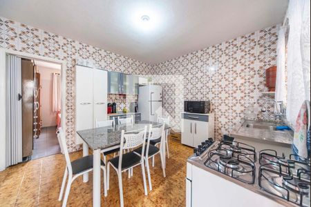 Casa à venda com 230m², 5 quartos e 2 vagasCozinha