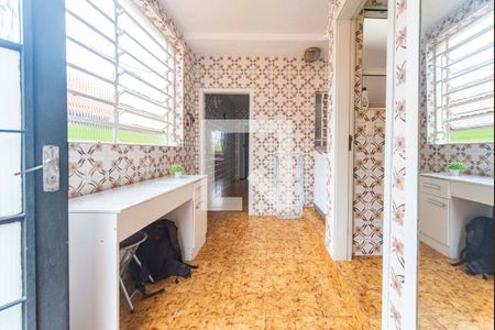 Casa à venda com 230m², 5 quartos e 2 vagasÁrea de Serviço