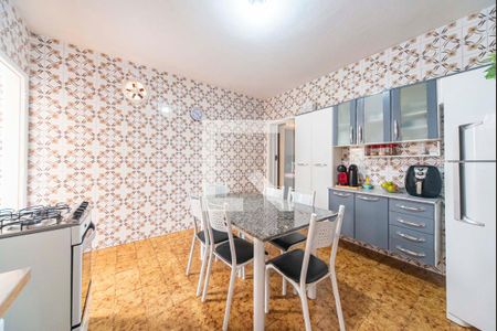 Casa à venda com 230m², 5 quartos e 2 vagasCozinha