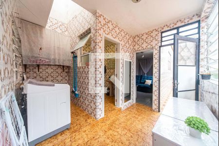 Casa à venda com 230m², 5 quartos e 2 vagasÁrea de Serviço