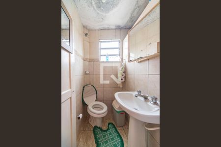 Casa à venda com 230m², 5 quartos e 2 vagasBanheiro casa 2