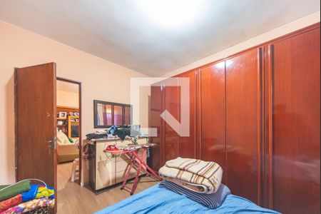 Casa à venda com 230m², 5 quartos e 2 vagasQuarto 1 casa 2
