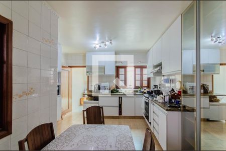 Casa à venda com 500m², 4 quartos e 3 vagasCozinha