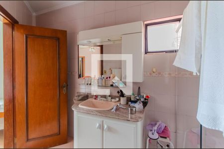 Casa à venda com 500m², 4 quartos e 3 vagasBanheiro da Suíte 1