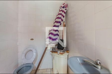 Casa à venda com 500m², 4 quartos e 3 vagasBanheiro da área Gourmet