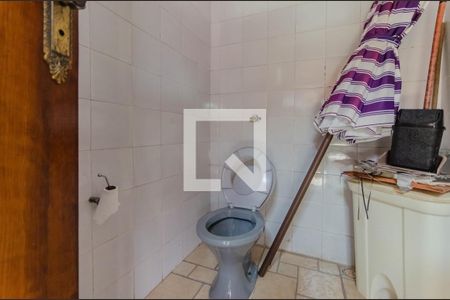 Casa à venda com 500m², 4 quartos e 3 vagasBanheiro da área Gourmet