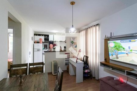 Sala de apartamento para alugar com 2 quartos, 45m² em Frei Leopoldo, Belo Horizonte