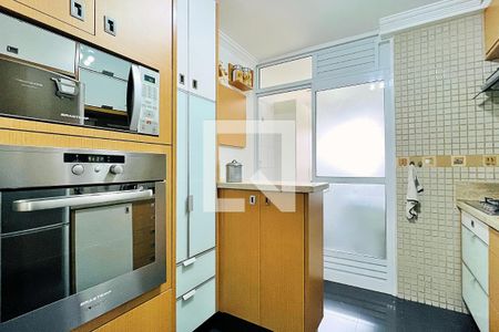 Apartamento à venda com 91m², 3 quartos e 2 vagasCozinha e Área de Serviço